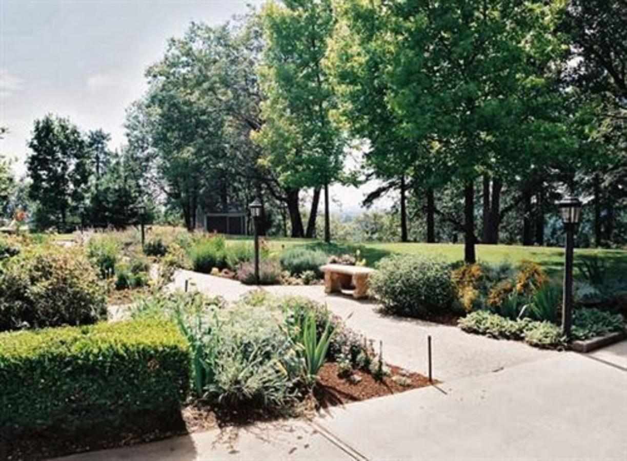 Sierra Sun Cloud Inn - Colfax (Adults Only) Экстерьер фото